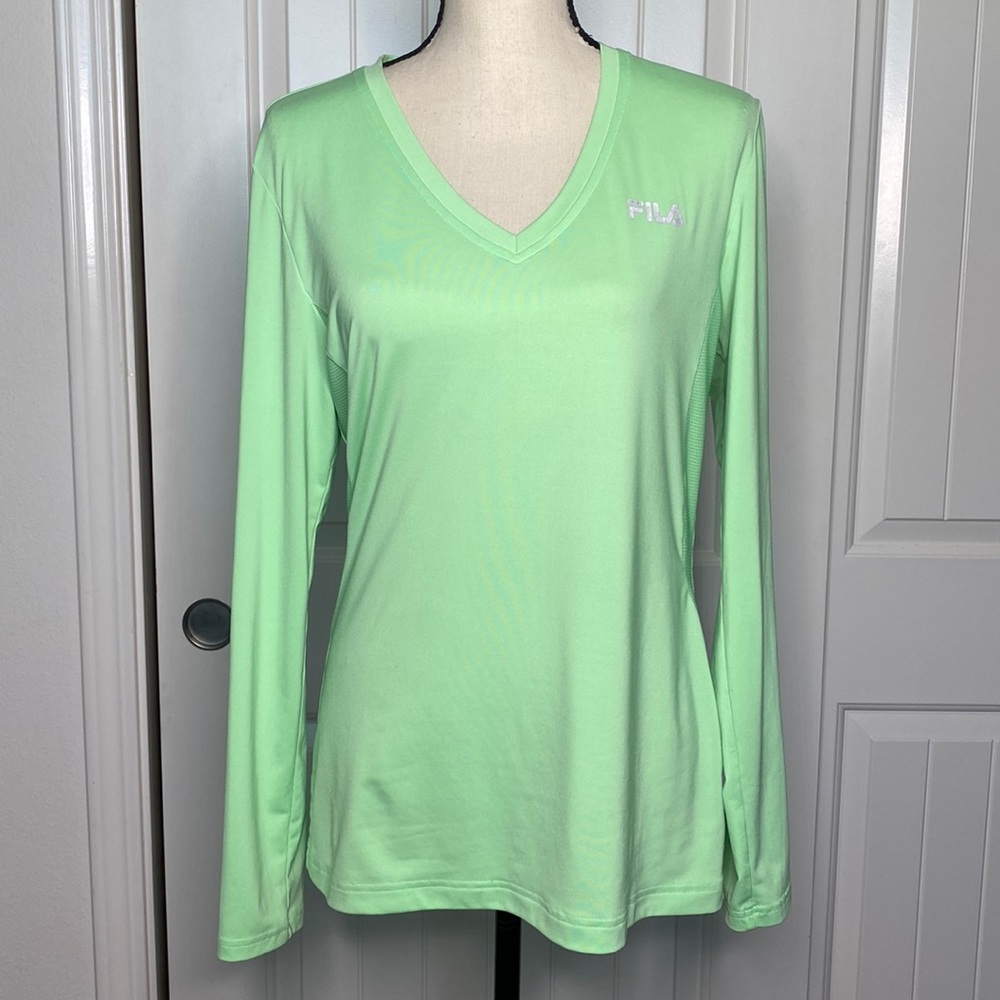 Fila V-neck performance long sleeve shirt